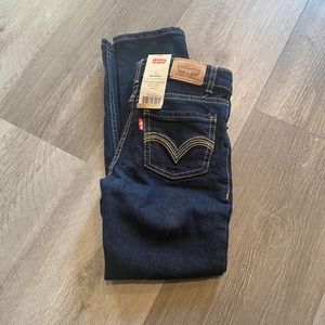 Levi’s 711 SKINNY